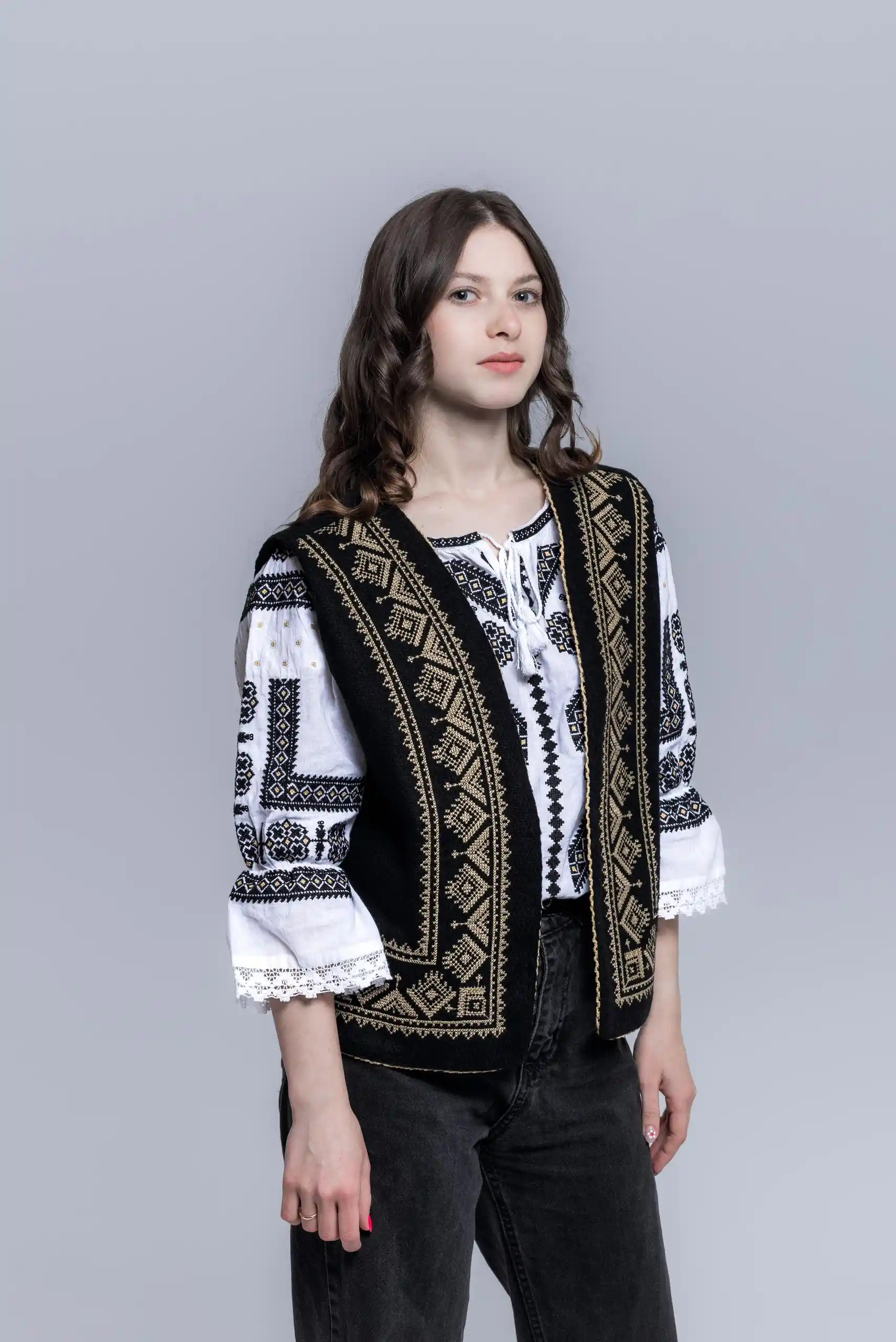 Vestă tradițională Emilia