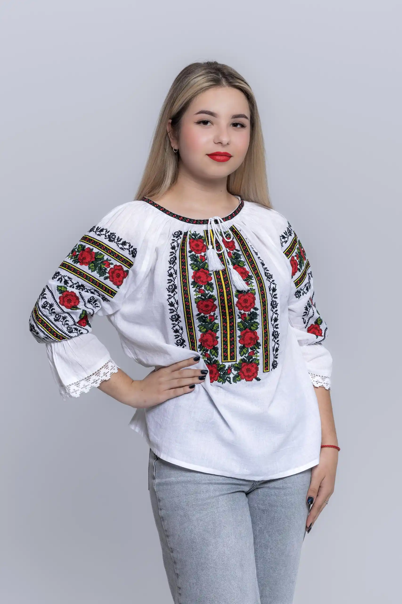 Ie tradițională Tamara