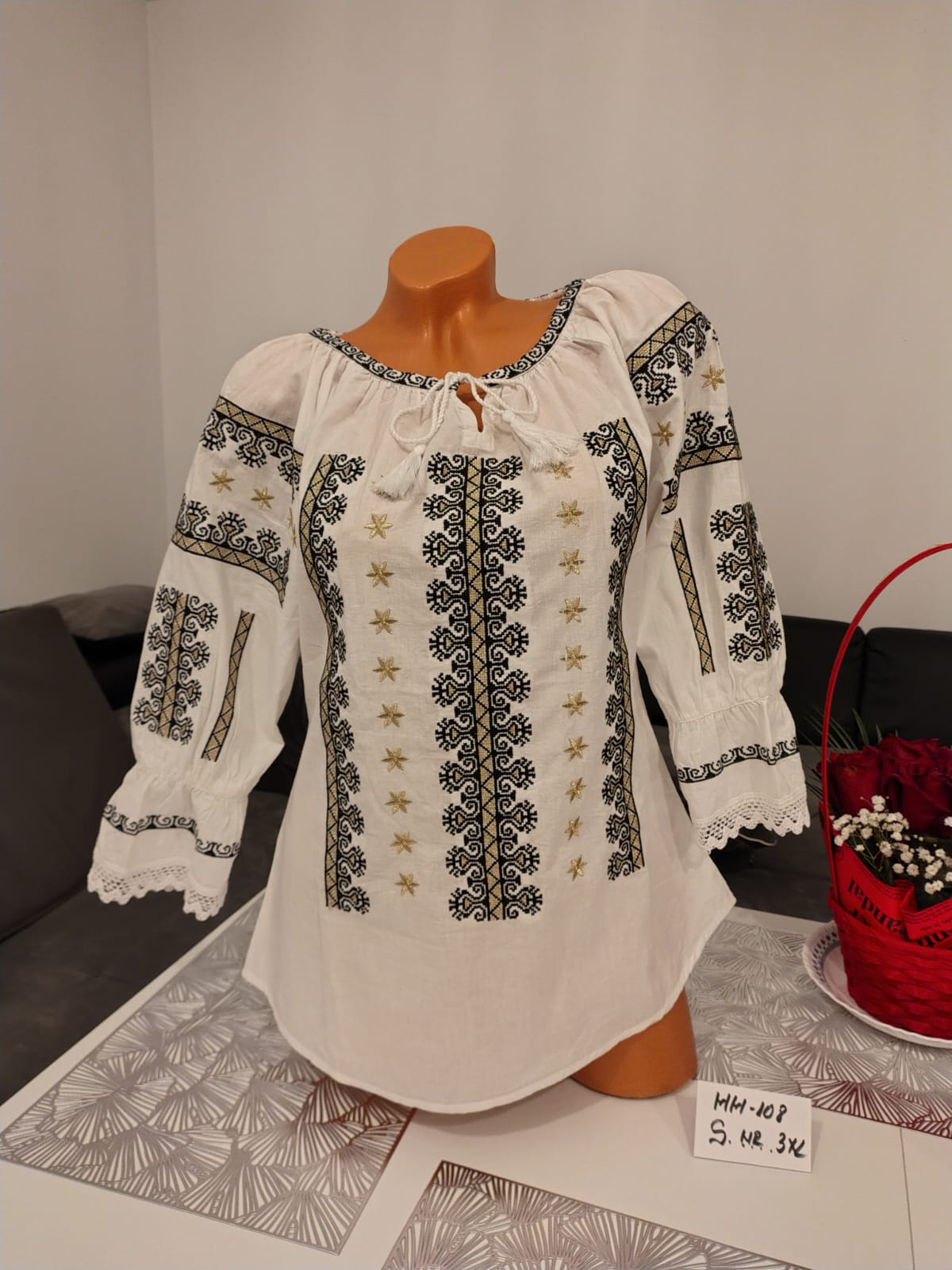 Ie tradițională Mihaela auriu