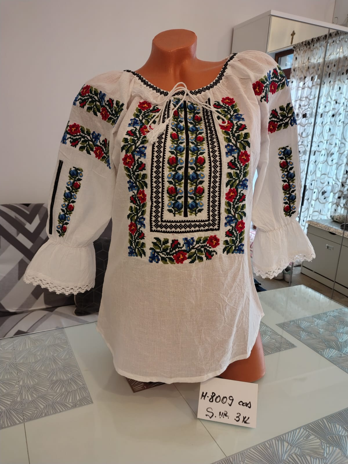 Ie tradițională Charlotte