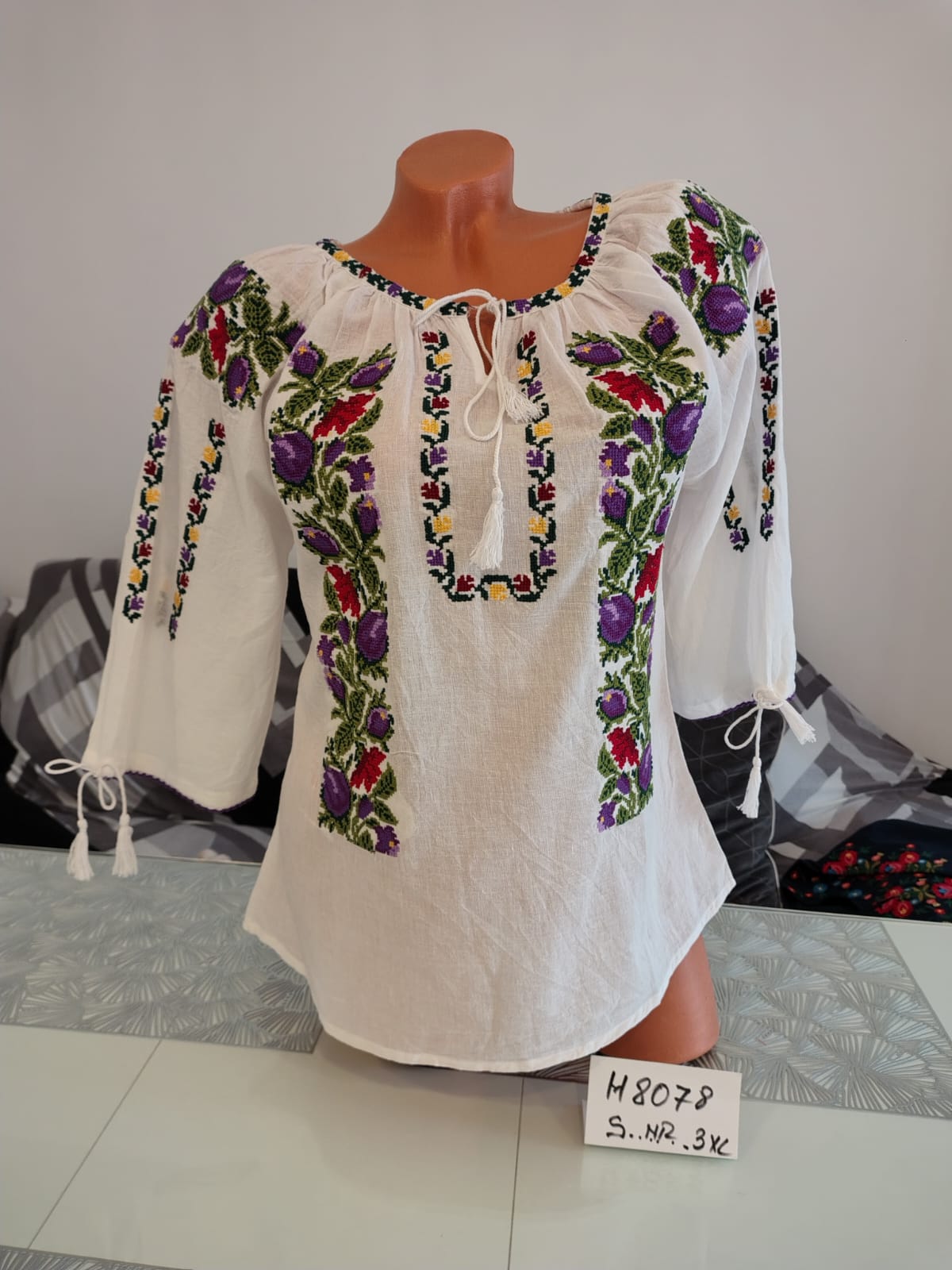 Ie tradițională Carolia