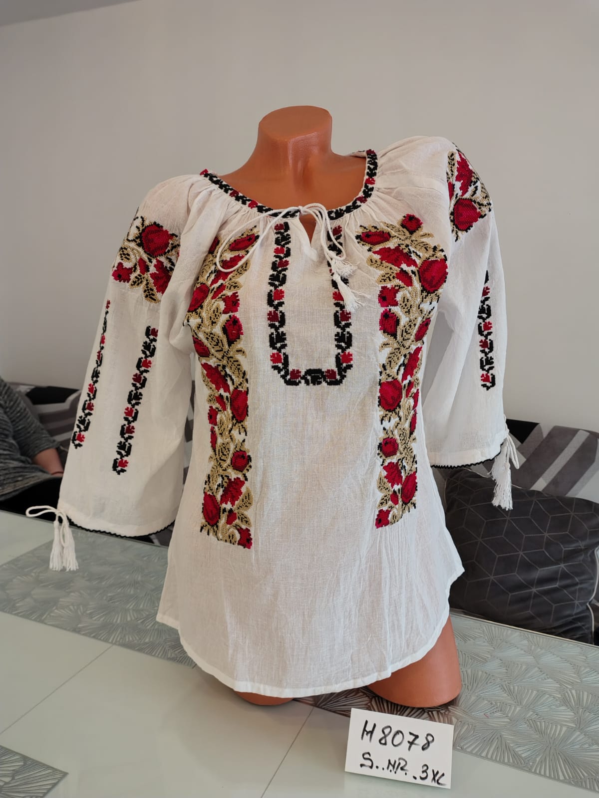 Ie tradițională Carolina Roșie