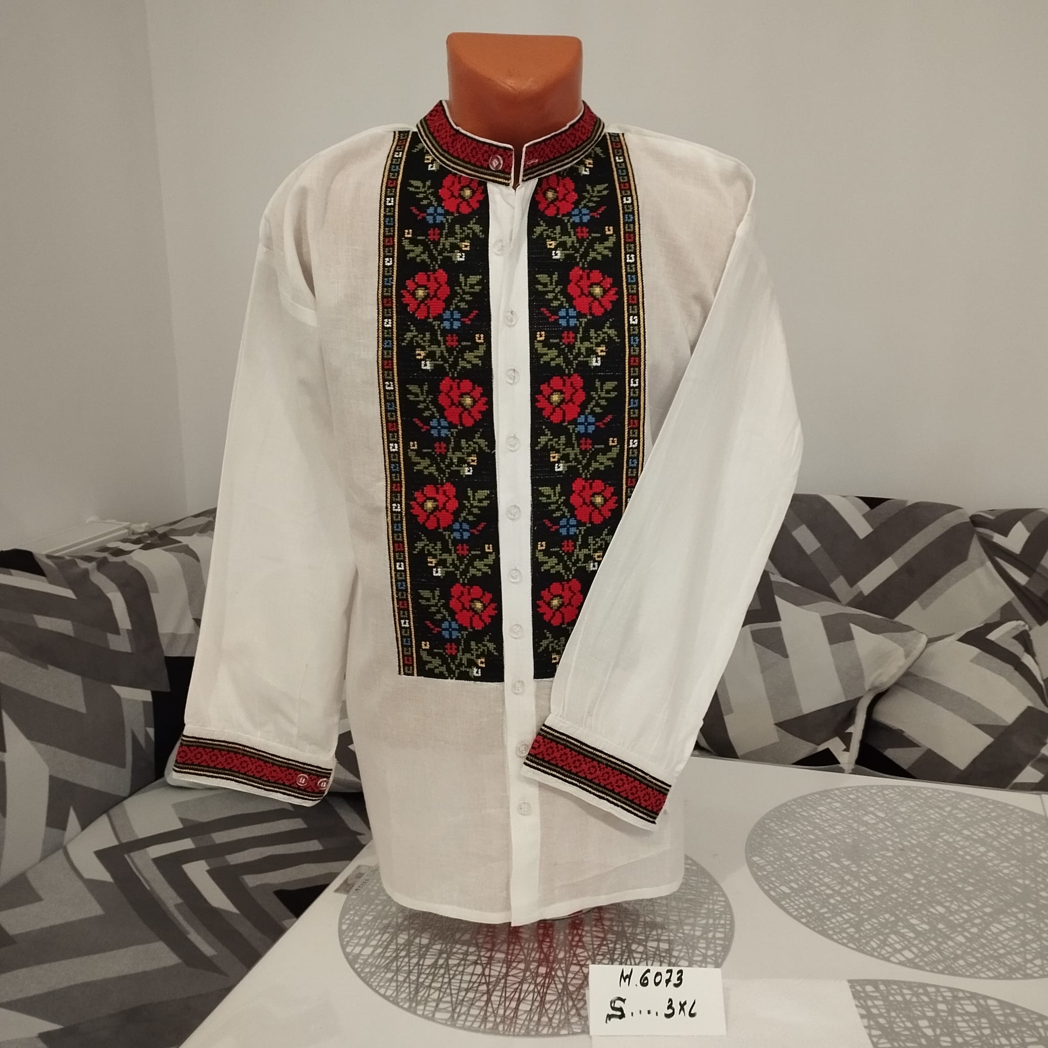 Cămașă tradițională Tudor