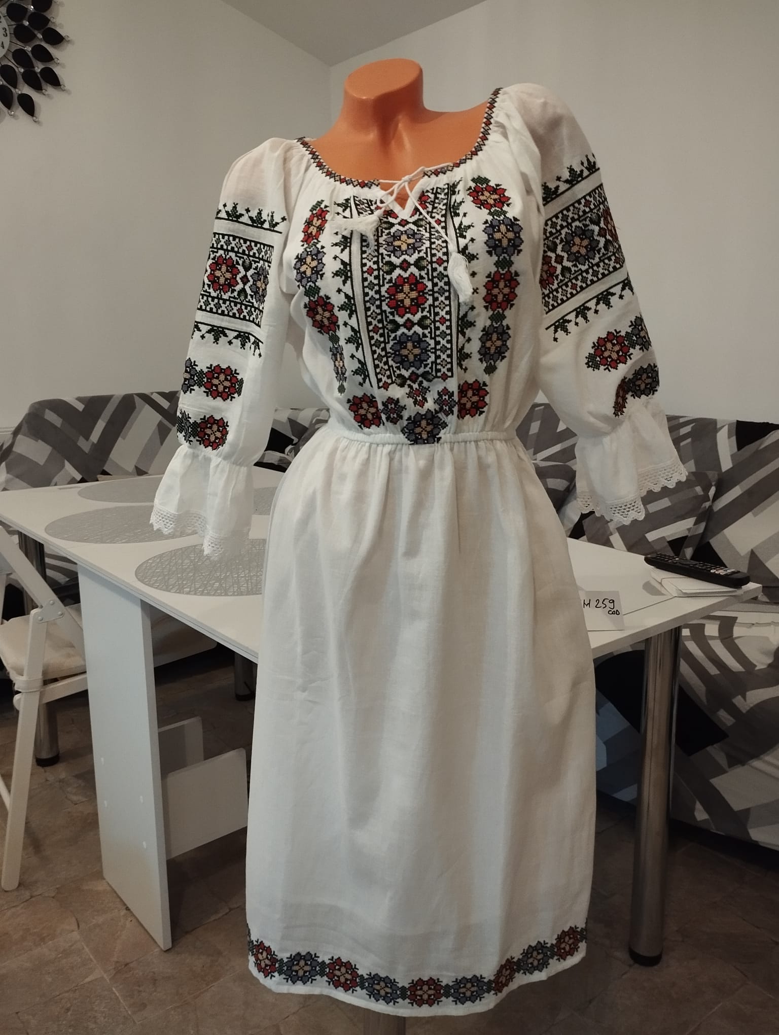 Rochie tradițională Suzana