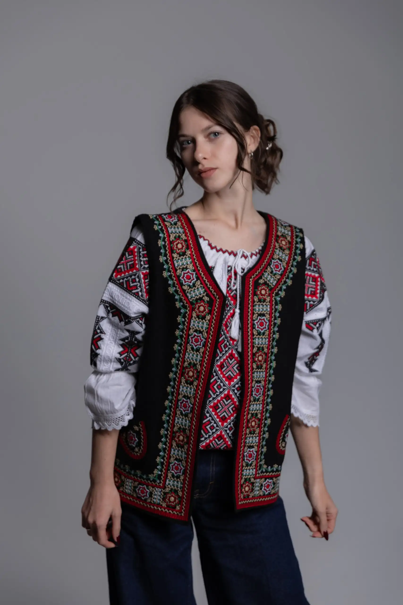 Vestă tradițională Marina